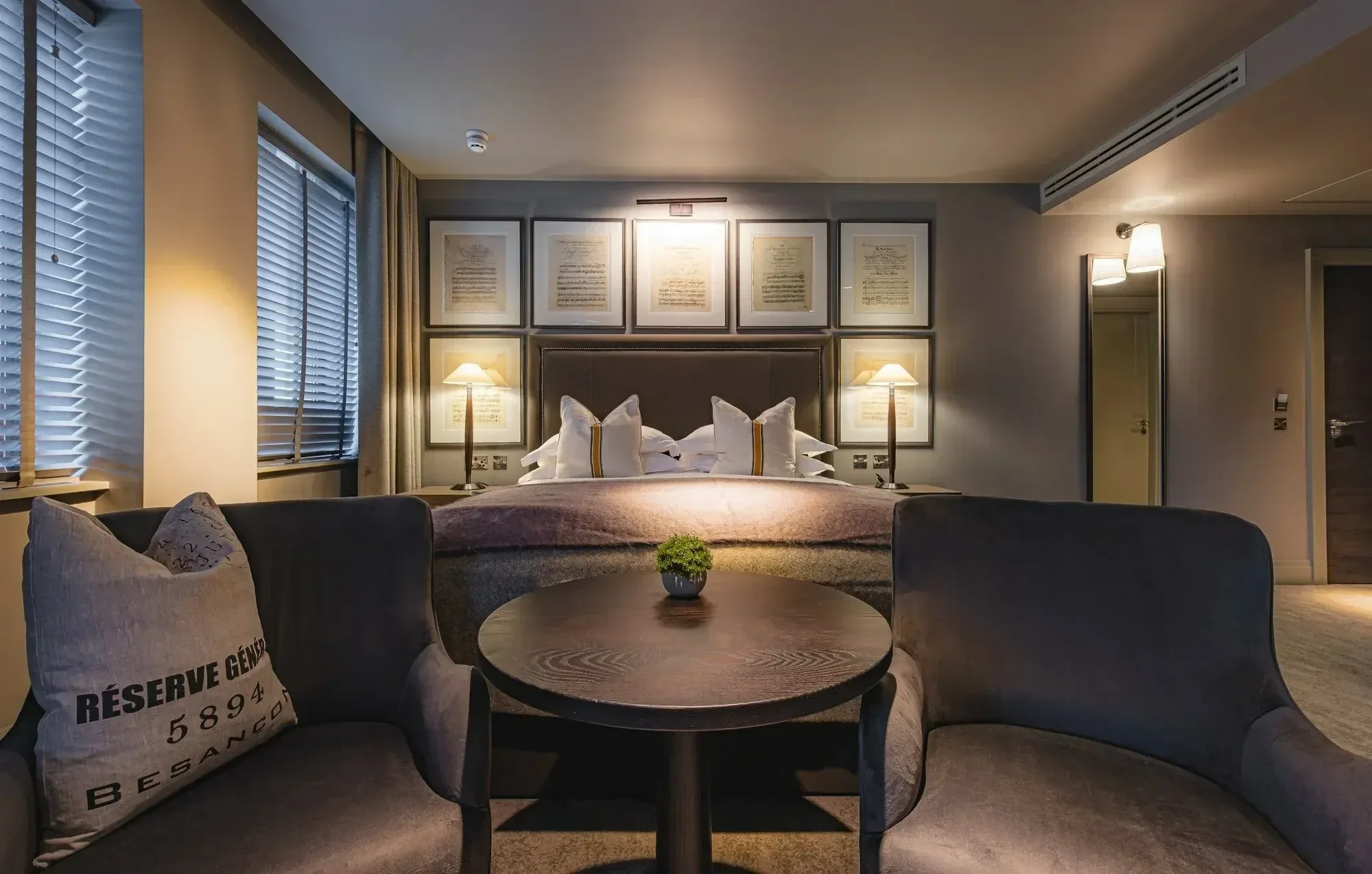 Rooms and Suites